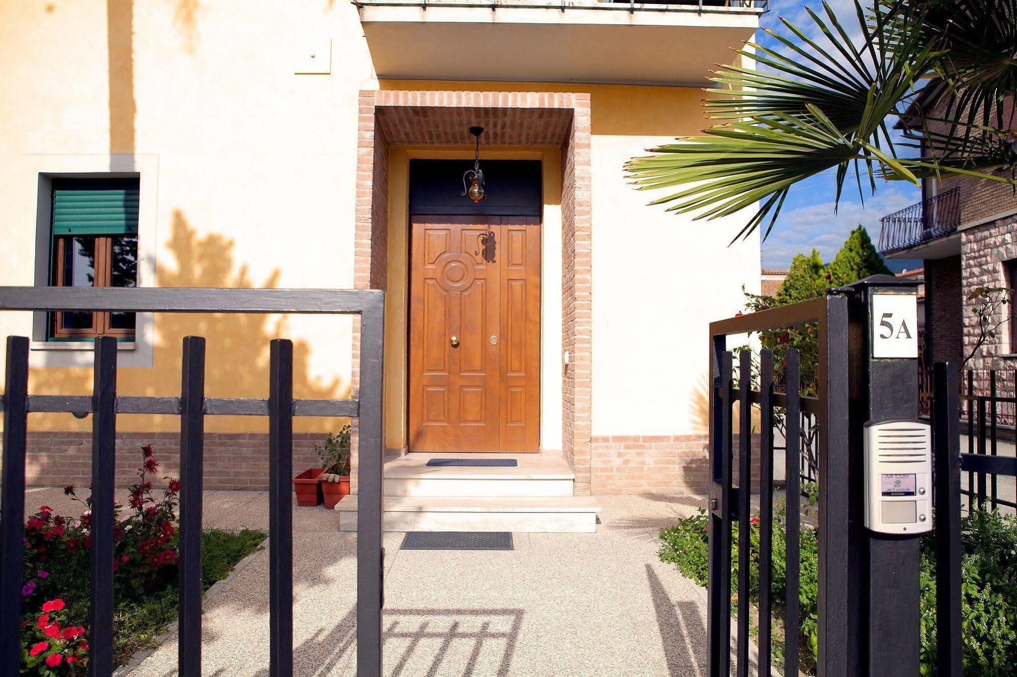 As Easy Appartement Assisi Buitenkant foto